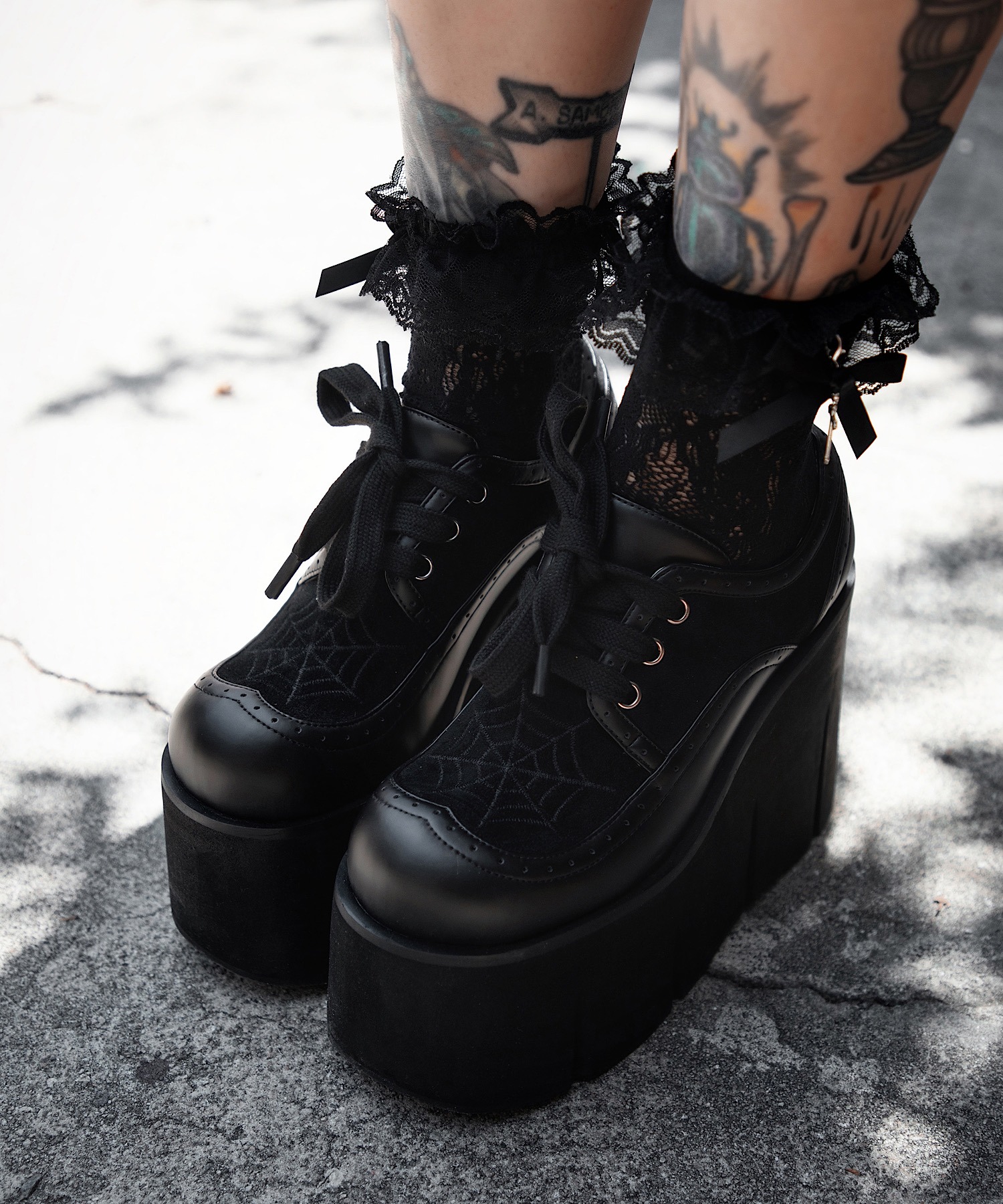 蜘蛛の巣モチーフ 厚底レースアップシューズ Charla Tedrick│Jeffrey