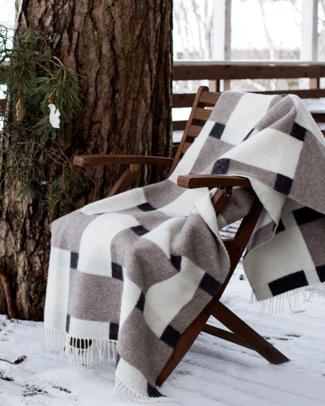 LAPUAN KANKURIT | PUNOS ウールブランケット