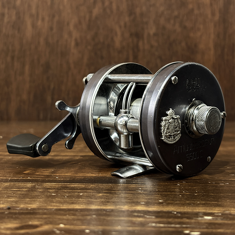 Abu Ambassadeur 5500C Blue Gray Bait Casting Reel Fn740102 アブ