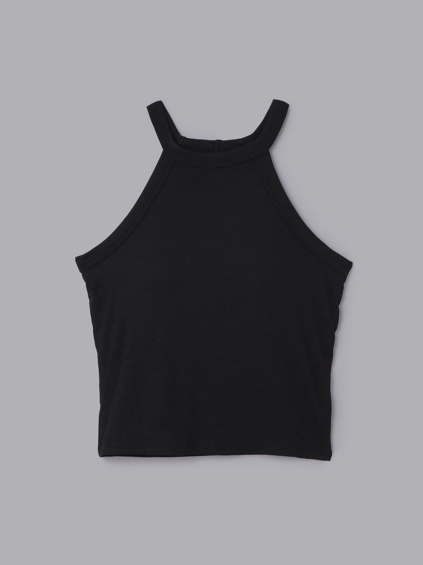 カップ付きホルターネックトップス