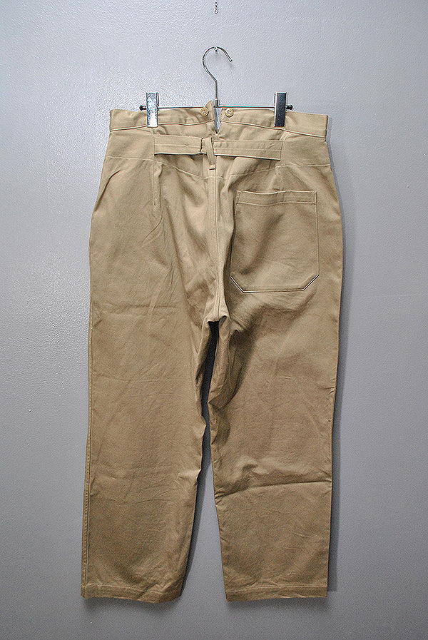 COMOLI コットンチノ オーバーパンツ