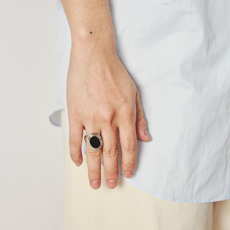 XOLO JEWELRY/ショロジュエリー】Amulet Ring with Onyx XOR042の通販