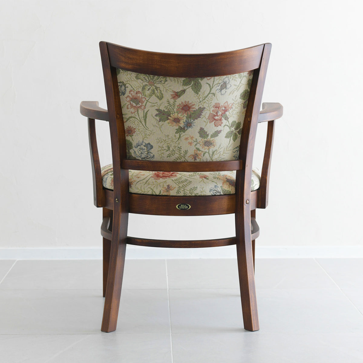 HUTTEN（ハッテン） 1362/46 パーソナルチェア 肘付き 布張り