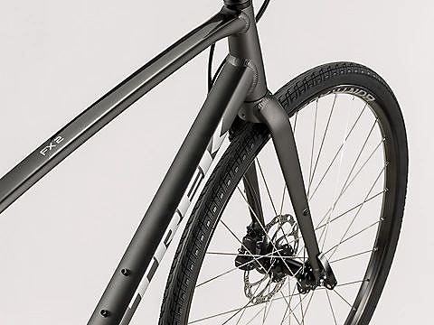 TREK ( トレック ) クロスバイク FX 2 DISC ( ディスク ) マット