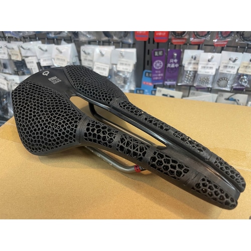 prologo ( プロロゴ ) サドル NAGO R4 PAS 3DMSS TIROX ( ナゴ R4 パス