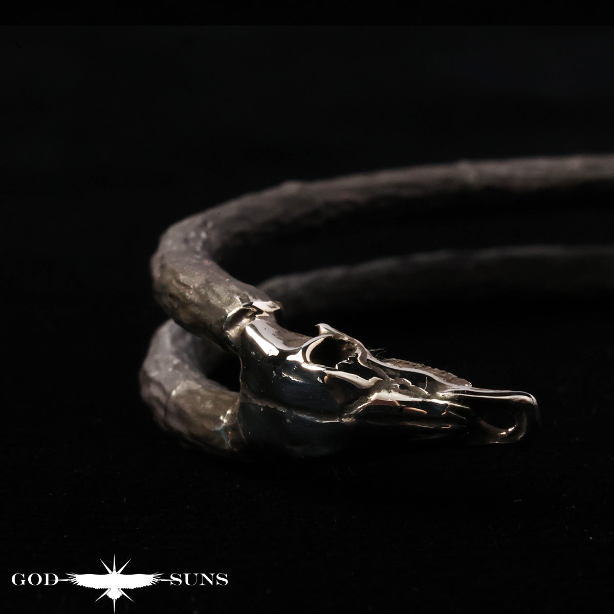 ロングホーンスカルダブルフェイスバングル (大) – GOD SUNS