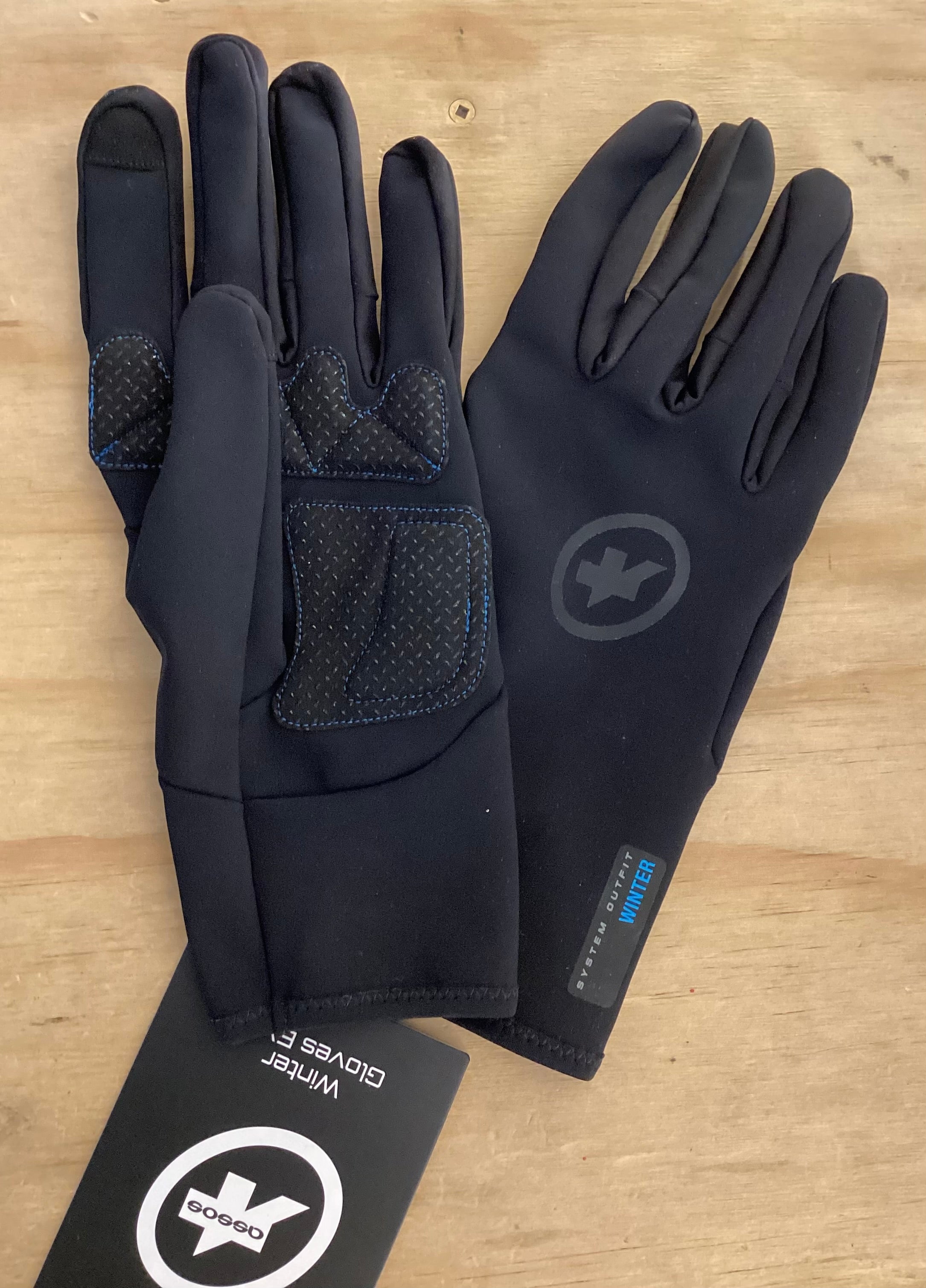ASSOS WINTER GLOVES EVO – OnTheRivet Cyclewear