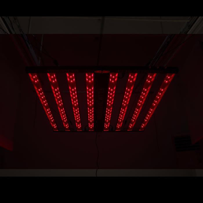 Slim 650S NextGen V2 - 3 Way Dimmable LED Grow Light - 650w (3500k