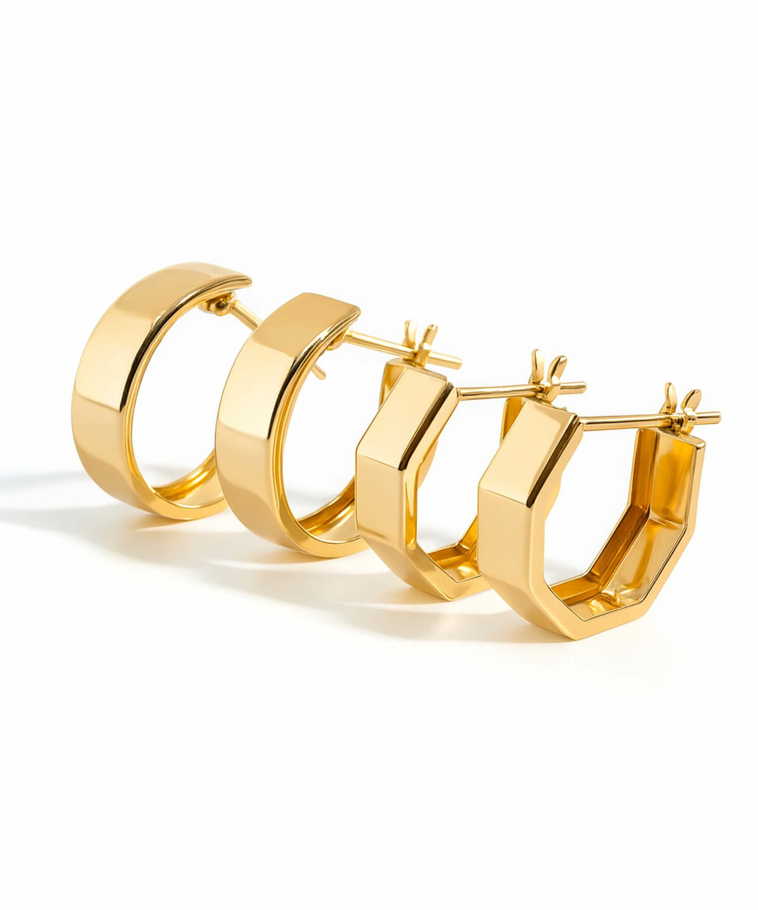 K18 Huggie Hoop Earrings SOLUA -ソルア- | Ops.(オプス)公式ストア