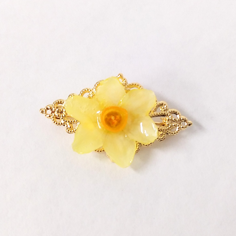 Carven 金色の花束ブローチ Carven 金色の花束ブローチ