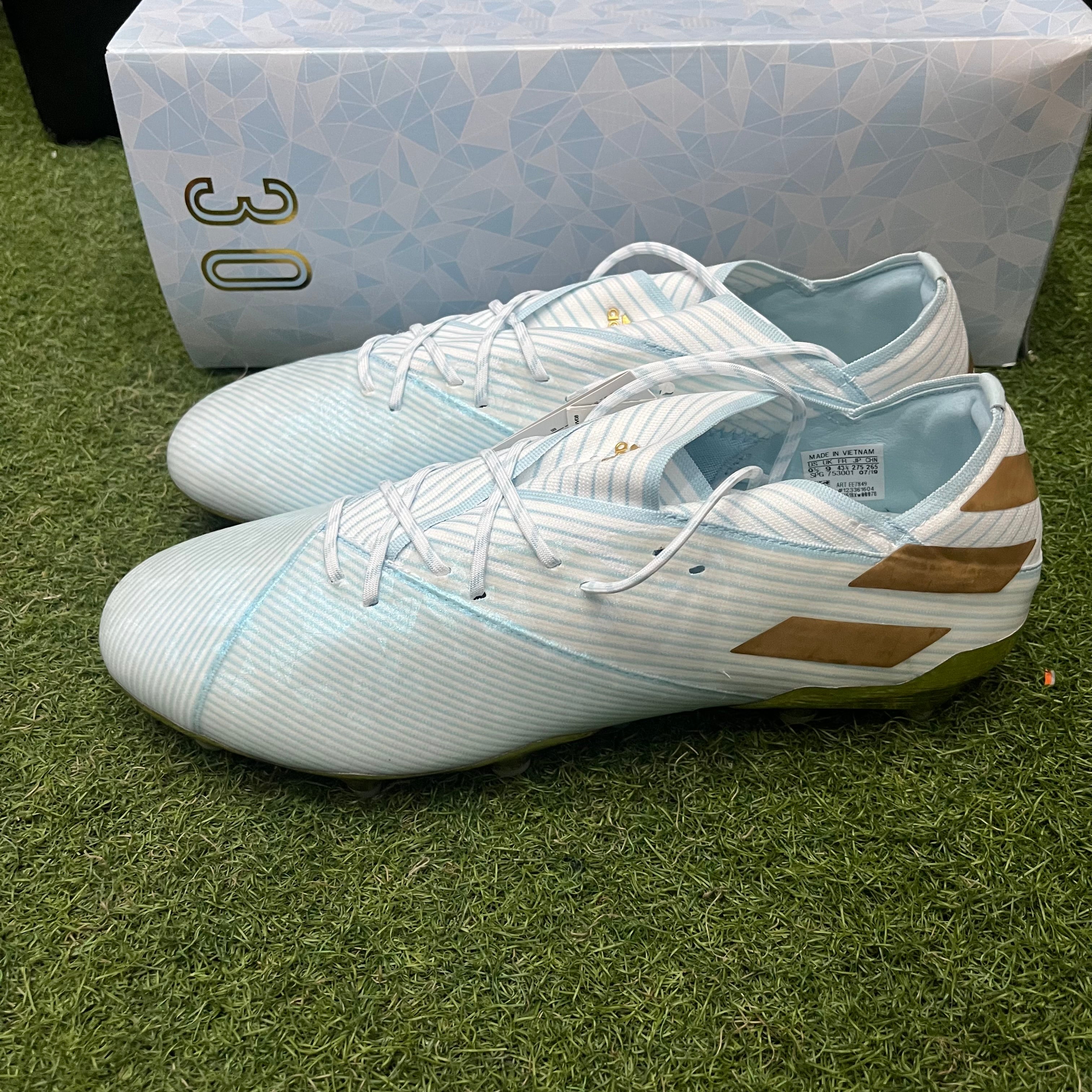 日本未発売 ネメシス メッシ 19.1 FG 15Y EE7849 NEMEZIZ MESSI – 俺の