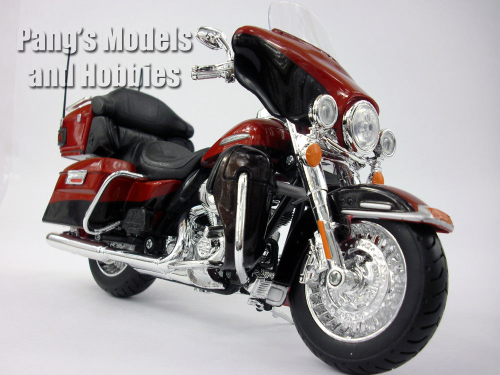 Harley - Davidson 2013 Electra Glide Ultra 1/12 Diecast Metal