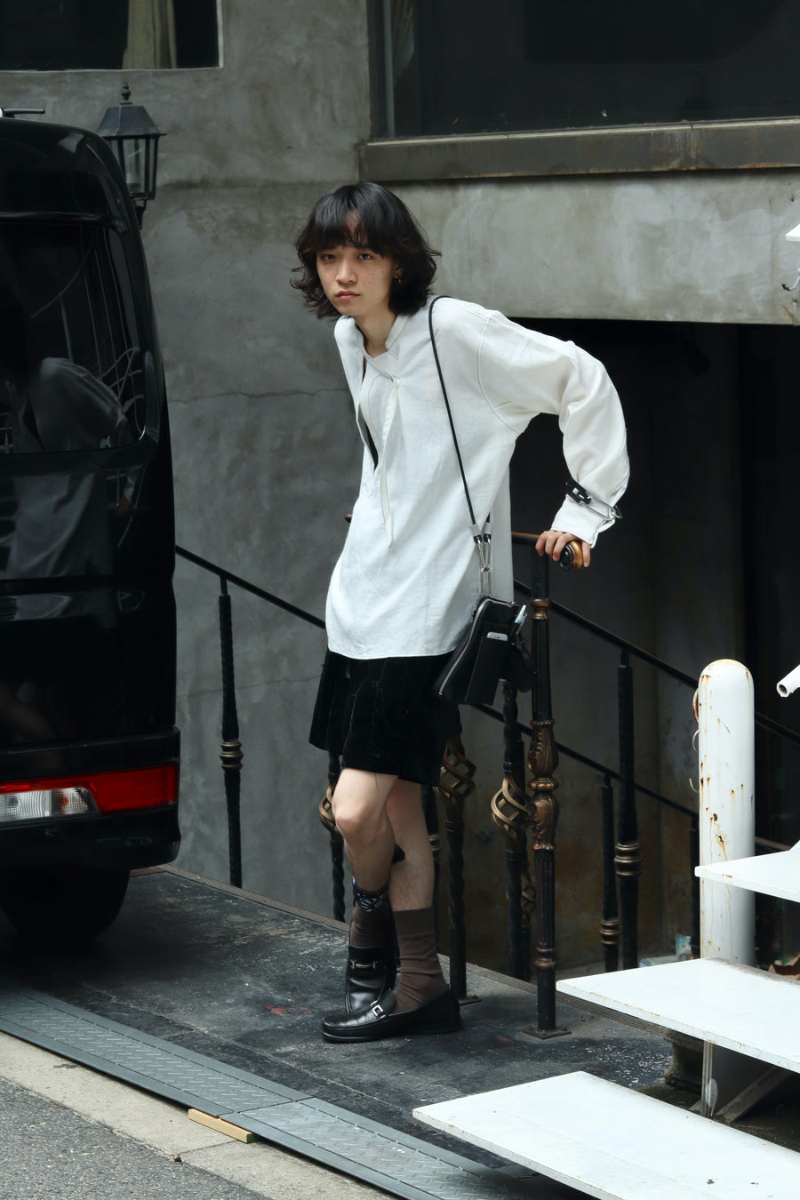カガリユウスケ(KAGARI YUSUKE)の黒壁ミニコシブクロの通販｜PALETTE