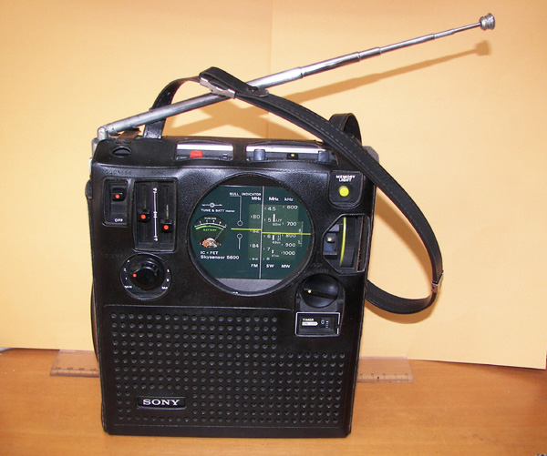 ソニー スカイセンサー5600 1974年型 （ICF-5600 FM/AM 3 BAND