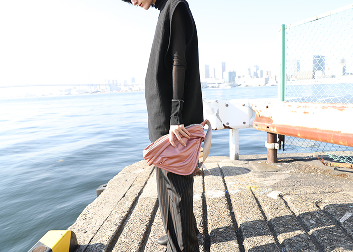 hatra ハトラ body Bag [PINK]_