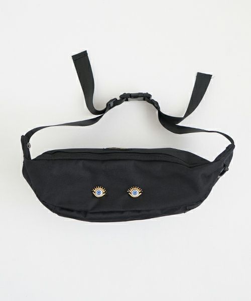 AHCAHCUM あちゃちゅむ お目目BODY BAG（クロ）