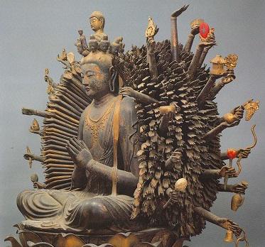 葛井寺乾漆千手観音坐像：大阪府所在。彫像の千手観音像は40本の手で