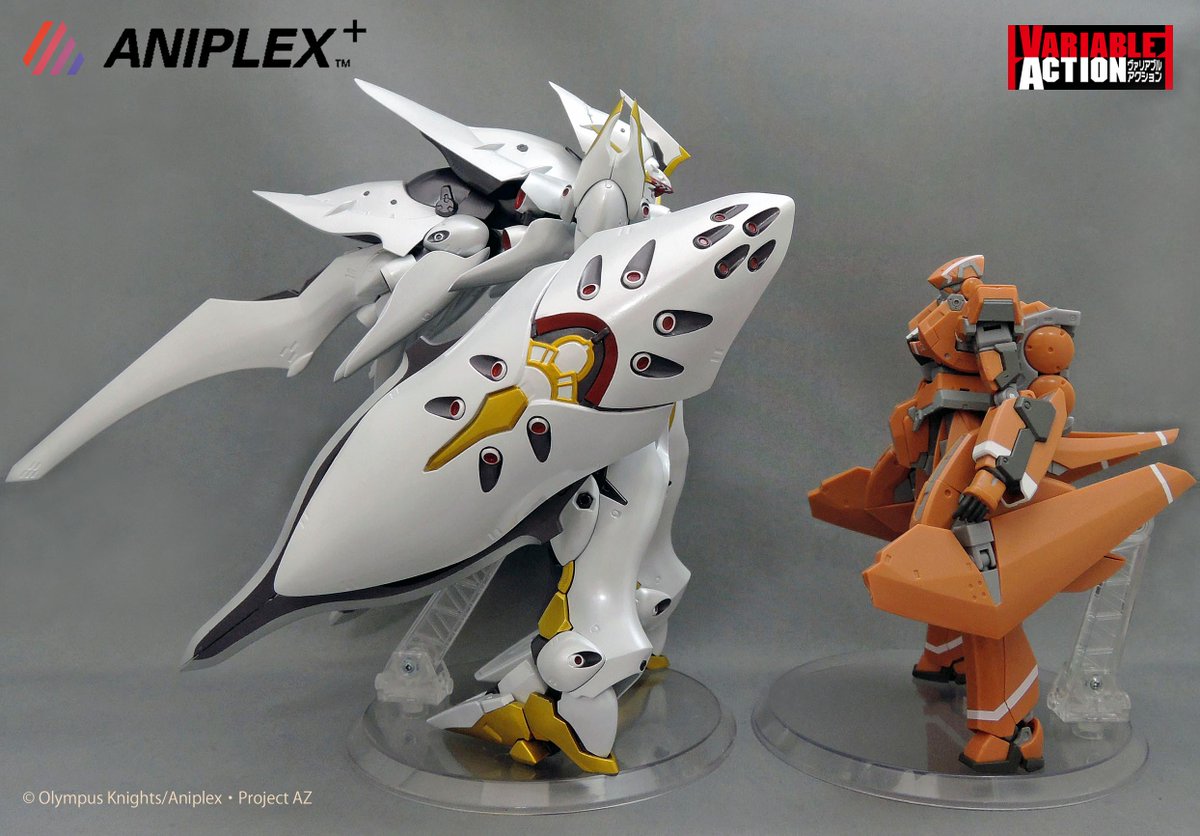 タルシスVSスレイプ二―ル。ヴァリアブルアクションの両主役機を横から