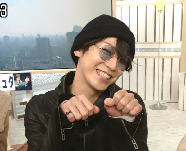 亀梨和也さん着用 ブラックレーベルクレストブリッジ フーデッドコート