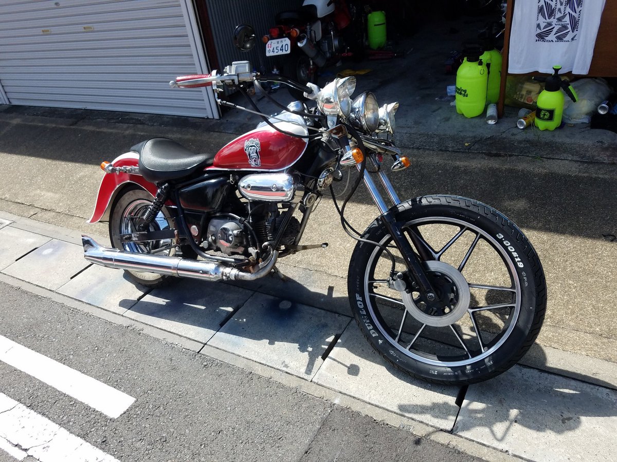 parpux マグナ50にmcx50のフロントホイールポン付けで3インチアップです、