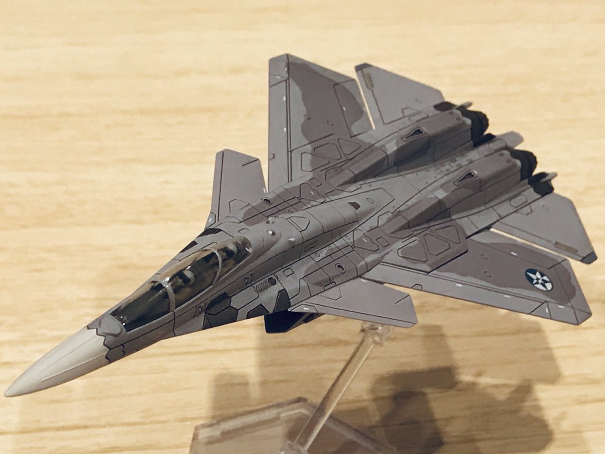 コトブキヤさんのX-02Sストライクワイバーン、ミハイ機とトリガー機の