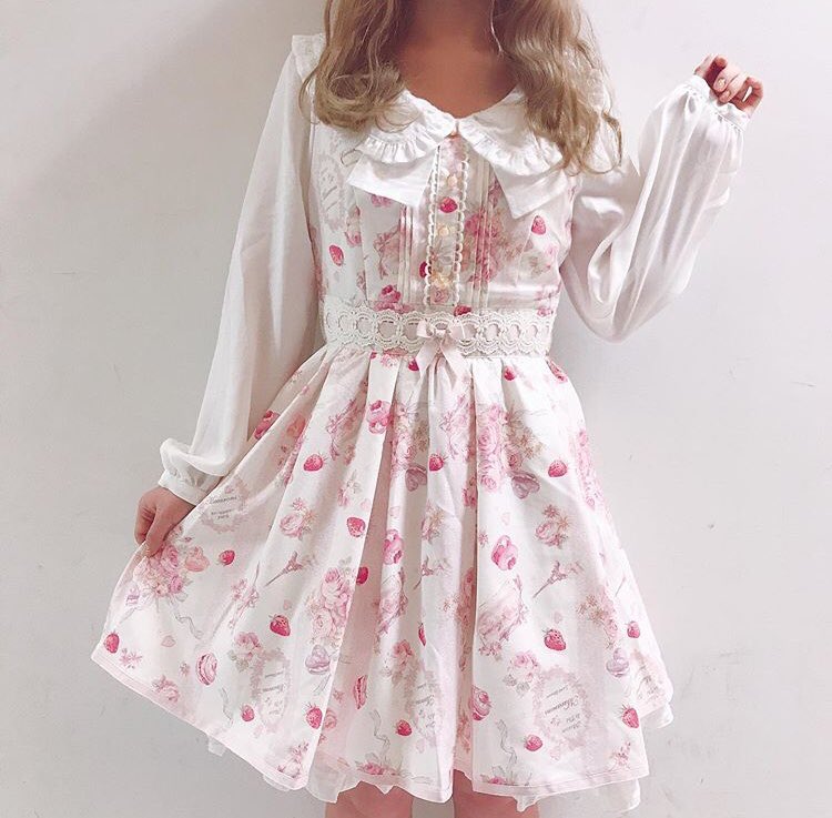 ☆リズリサ LIZLISA☆フリル襟付き☆マカロンブーケ柄ワンピース