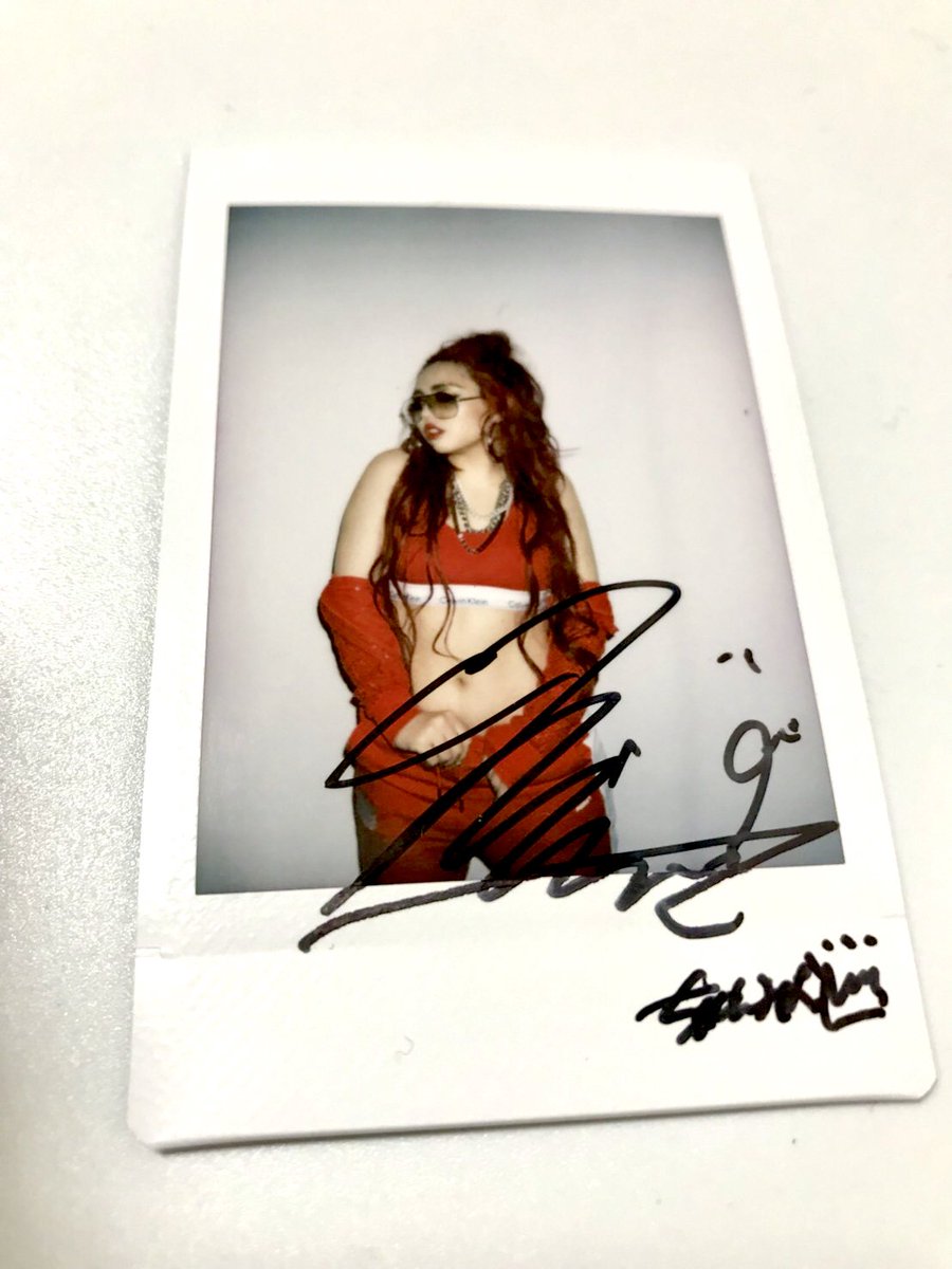 ちゃんみなサイン入りチェキプレゼントキャンペーン実施中です