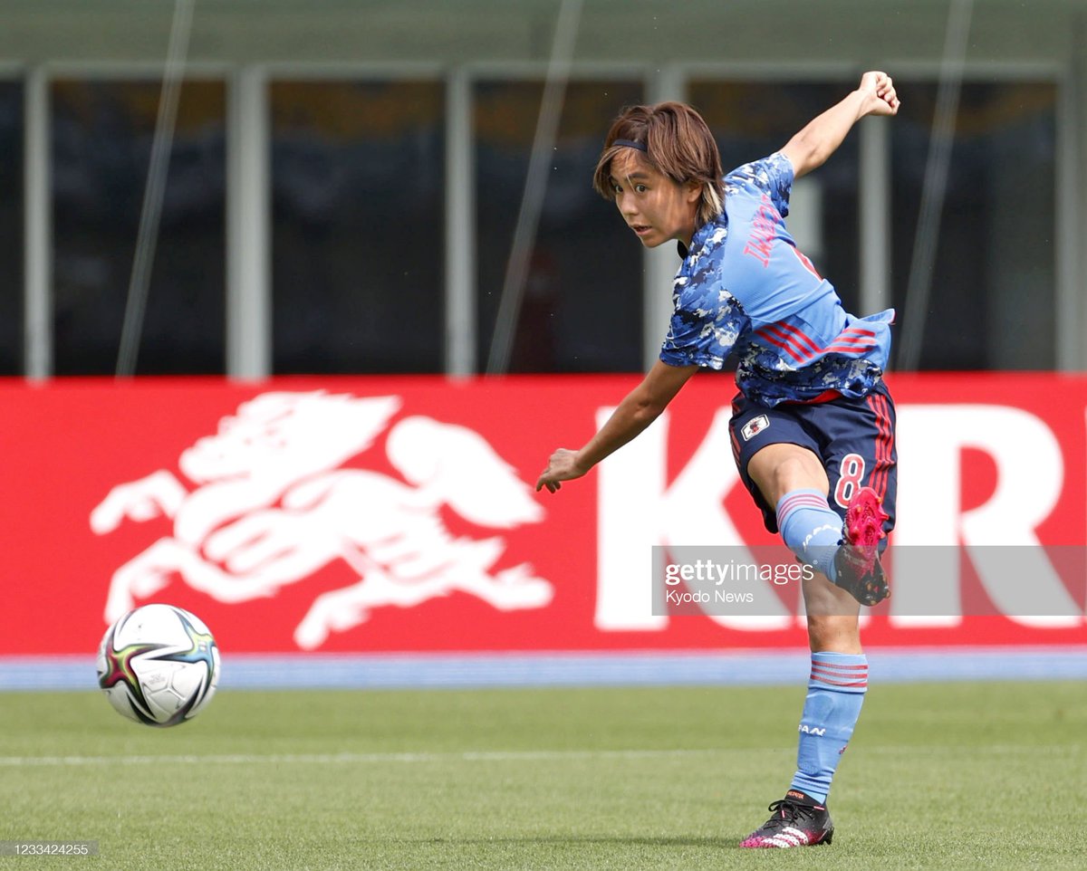 岩渕真奈サッカースパイク支給品実使用着用スパイク