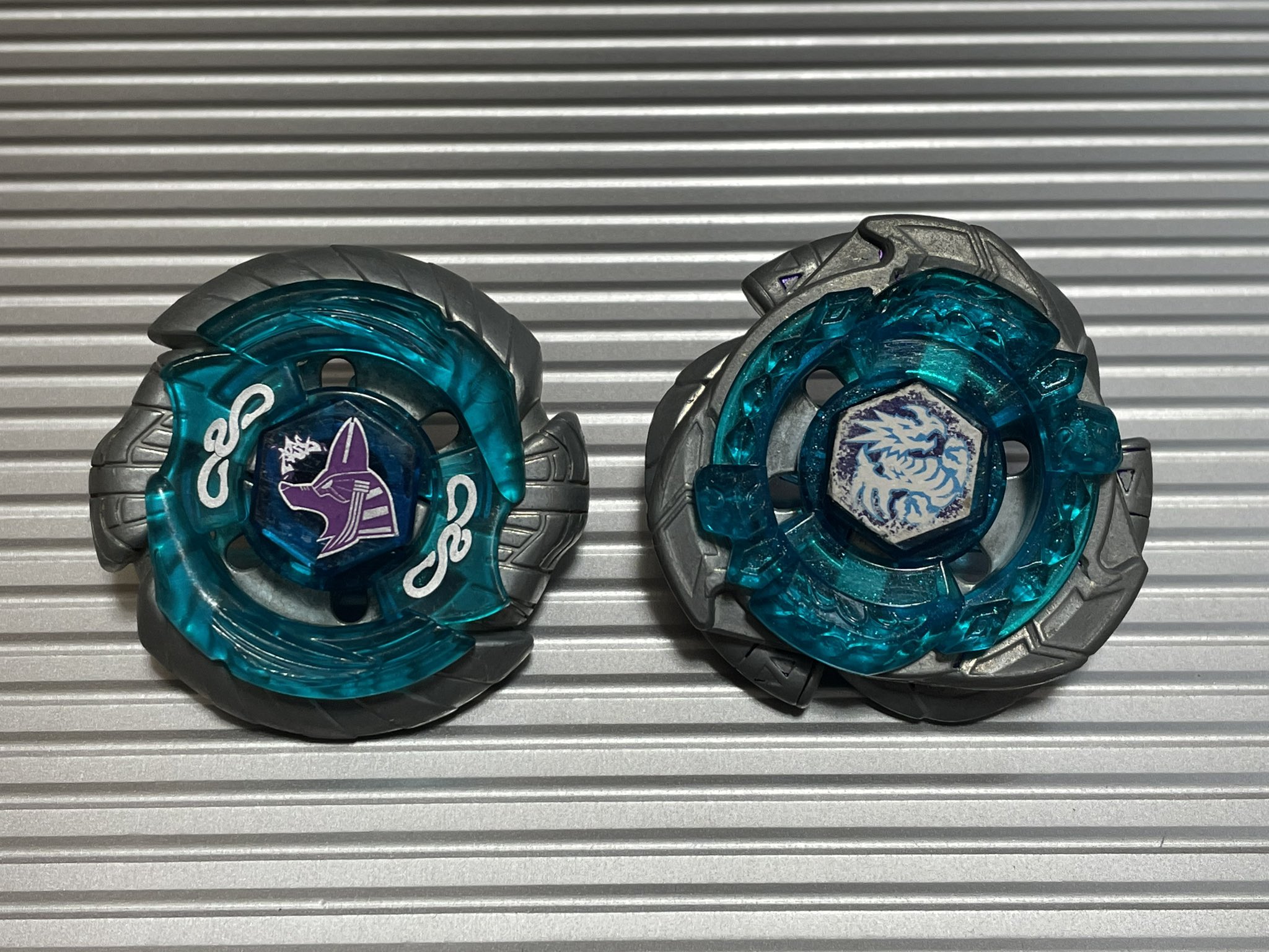 新品未使用 ベイブレード メタルファイト オメガドラゴニス85WF