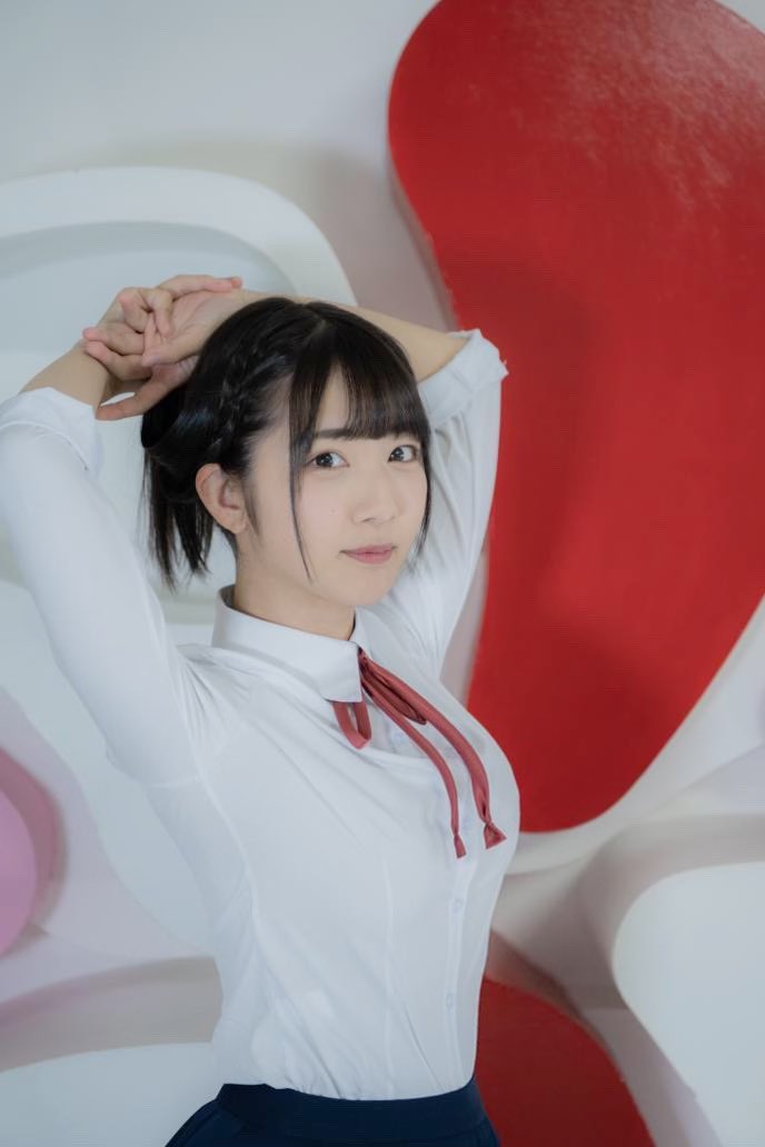 清楚なフリして実はピッチリなシャツ選んだ🤫 #本日20時宿題チェキ発売