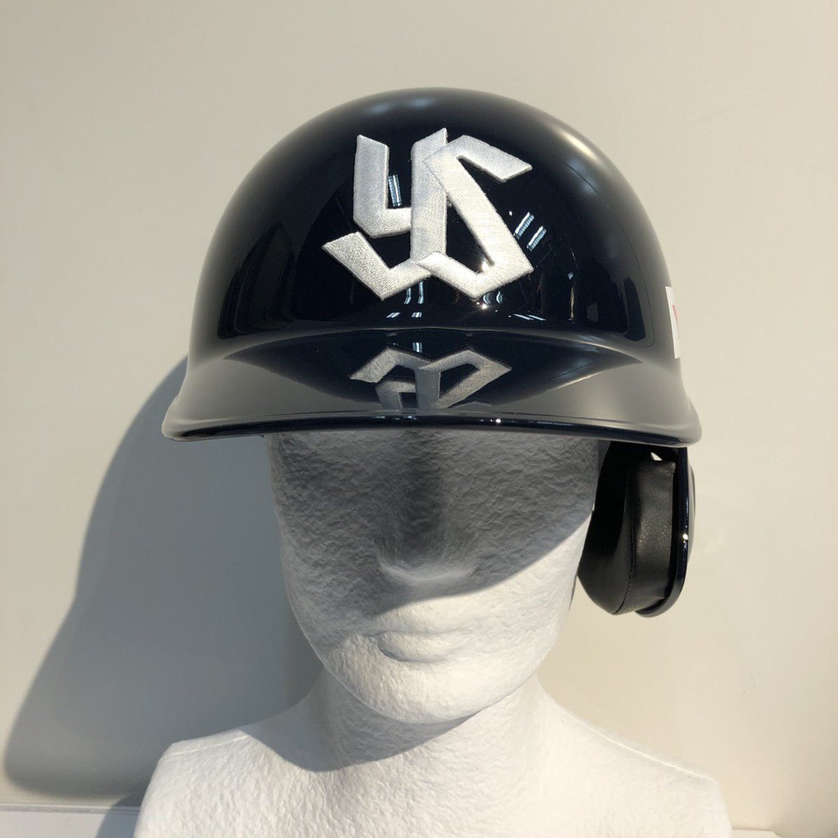 東京ヤクルトスワローズ 実使用ヘルメット 野球 ヘルメット 東京