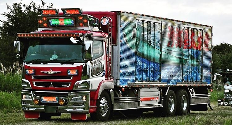 激レア】三菱ふそう・スーパーグレート FUSO トラック野郎 デコトラ