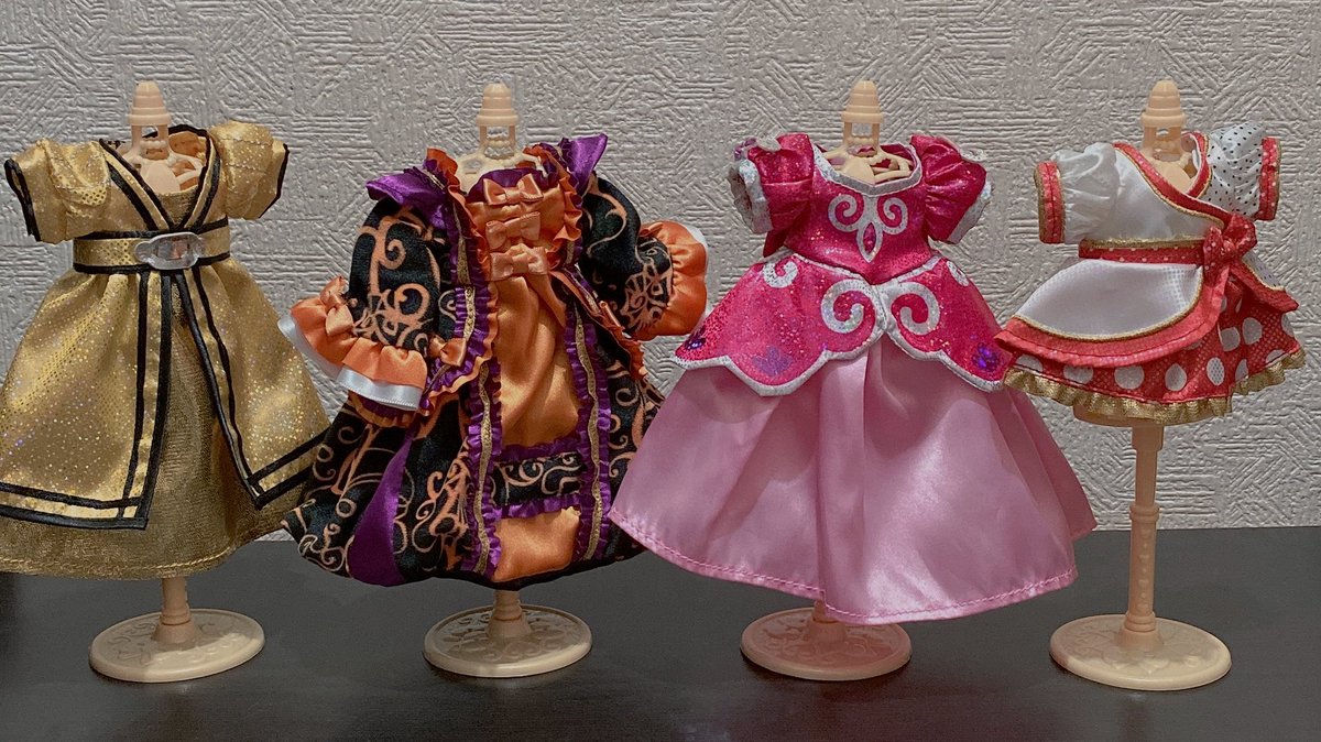 ポージープラッシーの コスチューム収納🧺 3コインズのアクセサリー