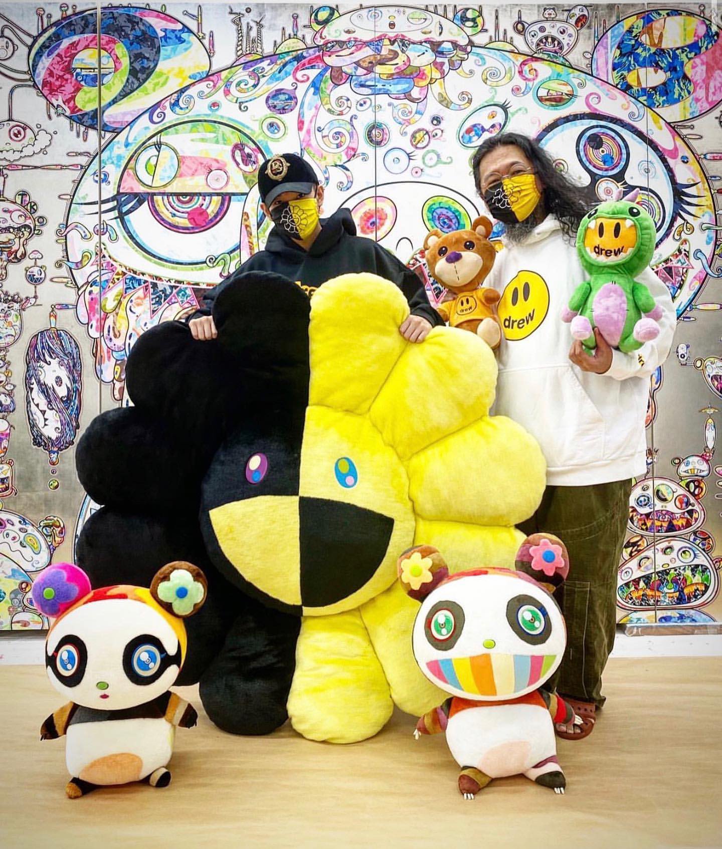 カイカイキキ Youtuberヒカル×村上隆 コラボ 特大フラワークッション