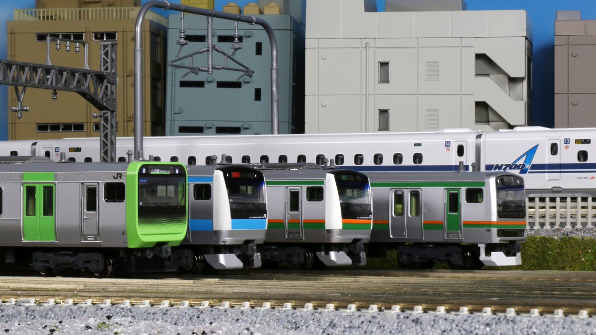 都心部を駆け抜けて】 「E233系3000番台 東海道線・上野東京ライン」は