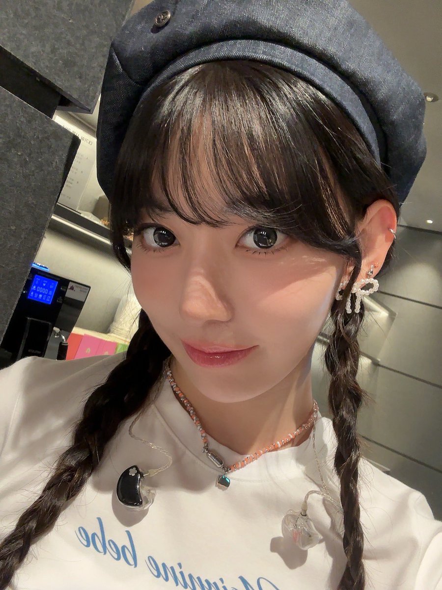 宮脇咲良 x ベレー帽🥰🌸 Sakura really look so good in berets