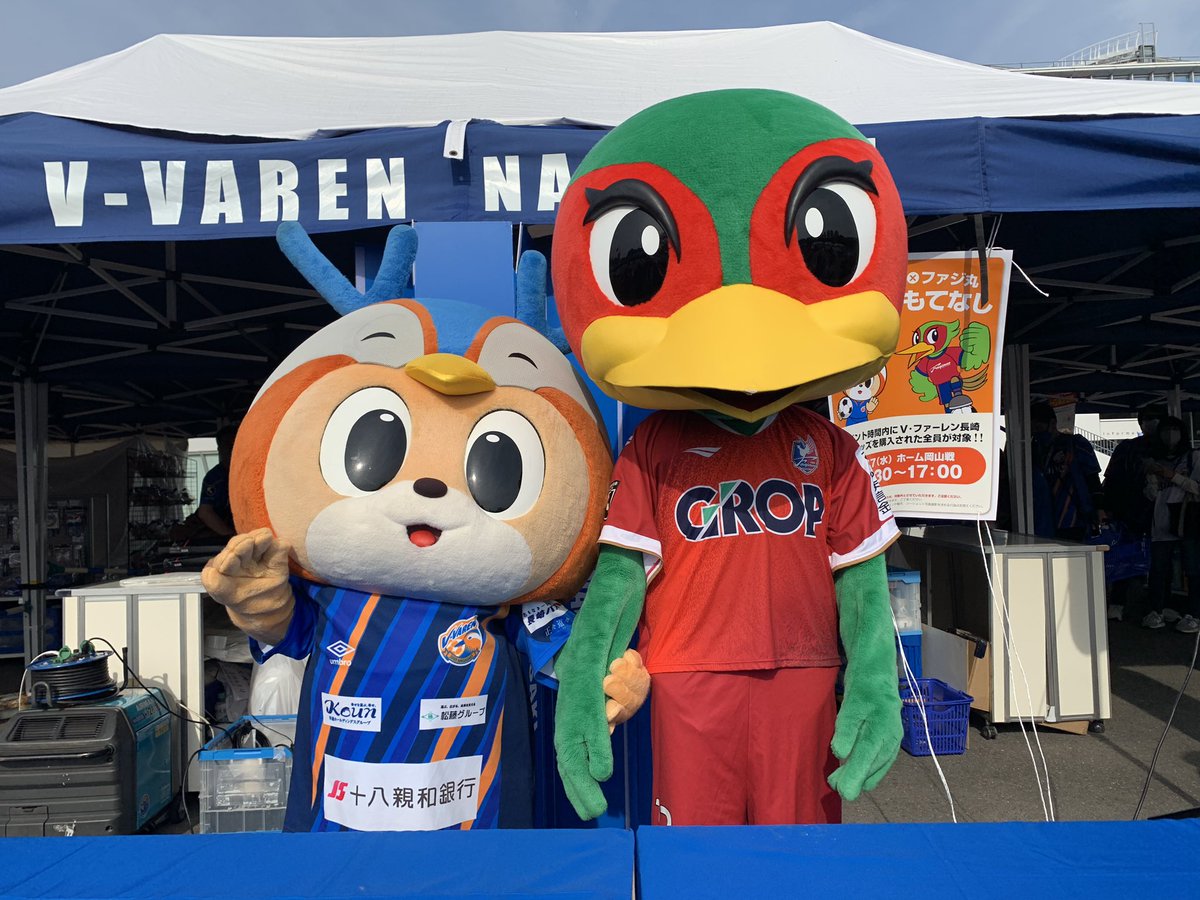 🔷🔶 𝙈𝘼𝙏𝘾𝙃𝘿𝘼𝙔 #ファジ丸 & #ヴィヴィくん グッズ売り場に登場
