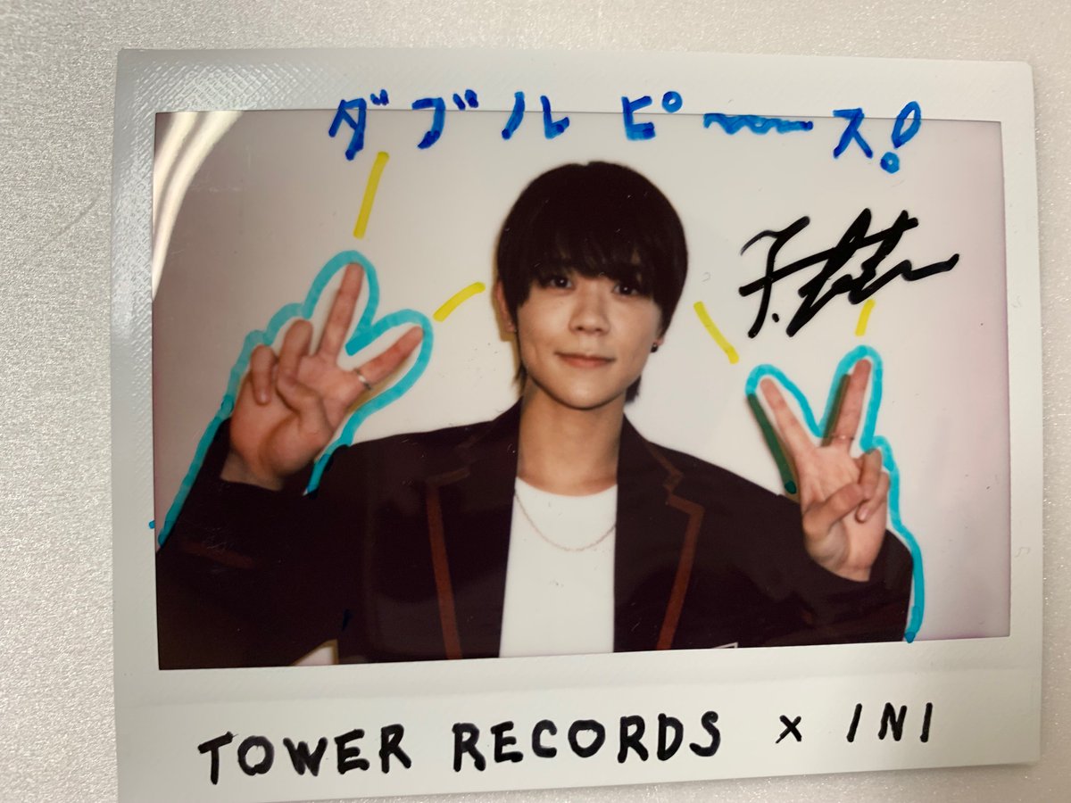 INI】 サイン色紙、ポラロイド展示終了しました🙇‍♀️ ご来店が