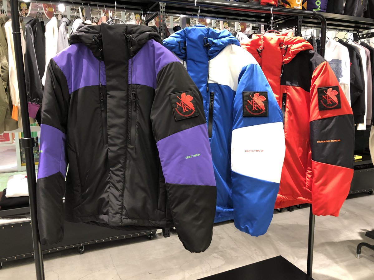 New】保湿性と通気性に優れたフェザー入りのアウター「EVANGELION