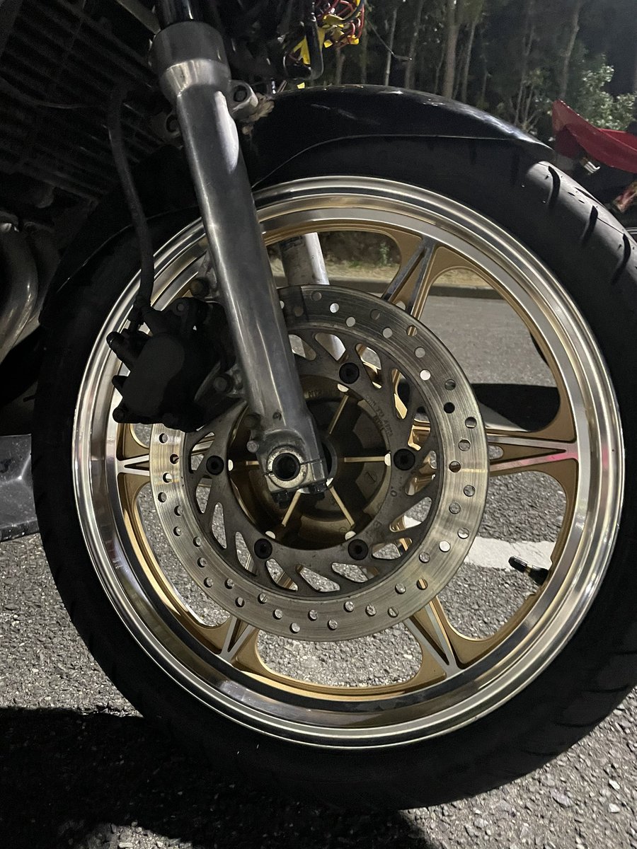 キャストホイールつけたけどかっこよ。 ジェイドのキャストホイール