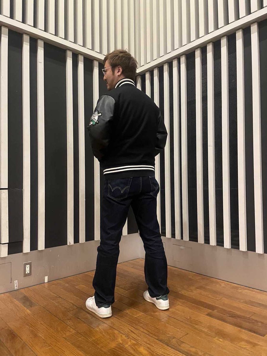 公式グッズ スタッフ着用イメージ】 男性182cm グッズ着用 事前販売は