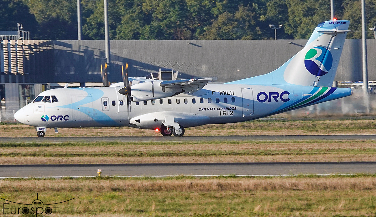 オリエンタルエアブリッジDHC8-200 セット ATR42-600 1/100