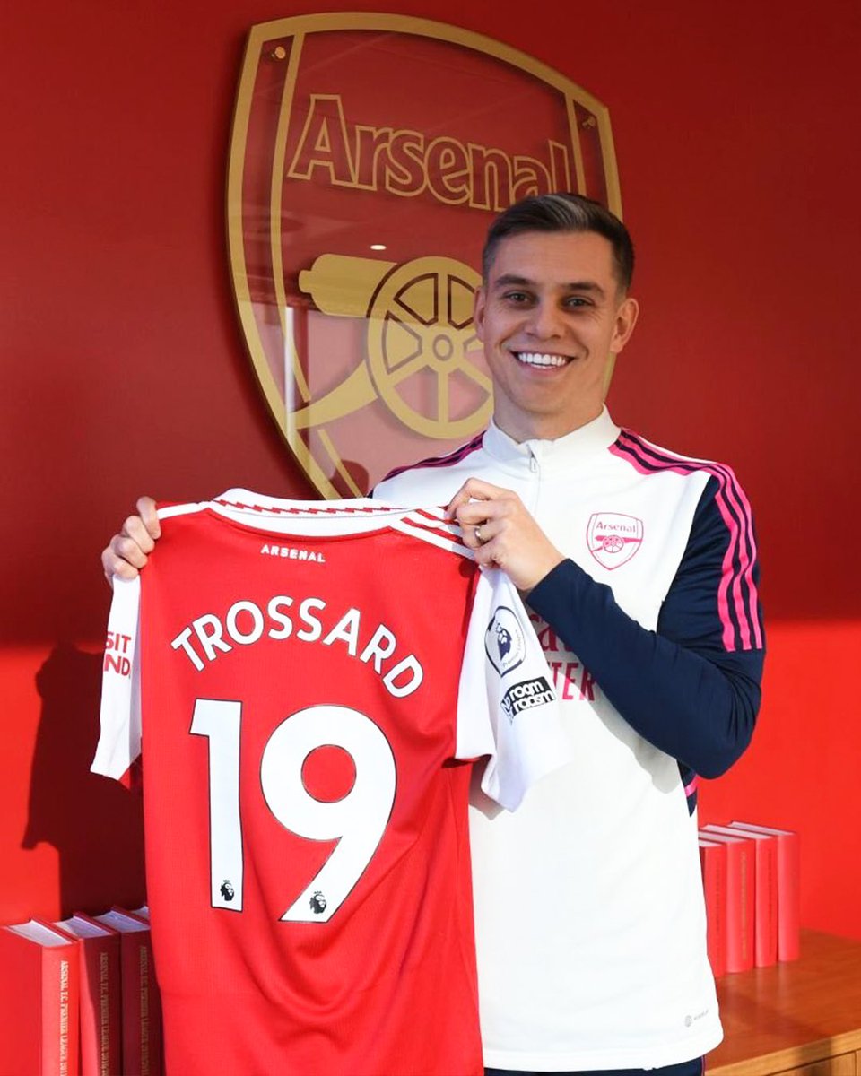🚨 Leandro Trossard will wear the number 19 shirt at Arsenal.