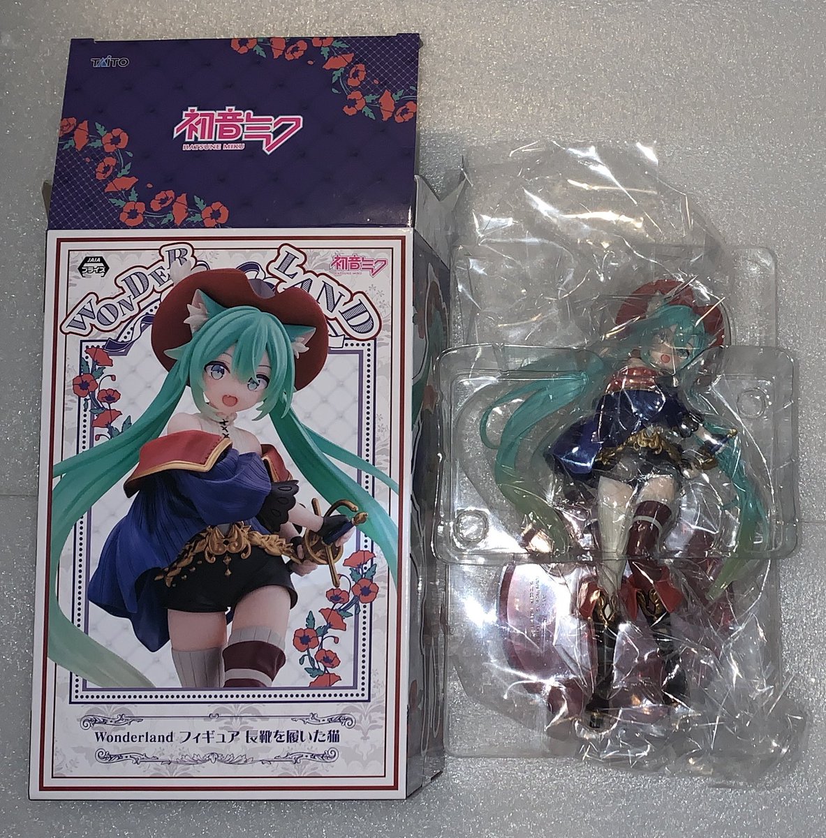 初音ミク Wonderland フィギュア 長靴を履いた猫 重心 表面側が重い