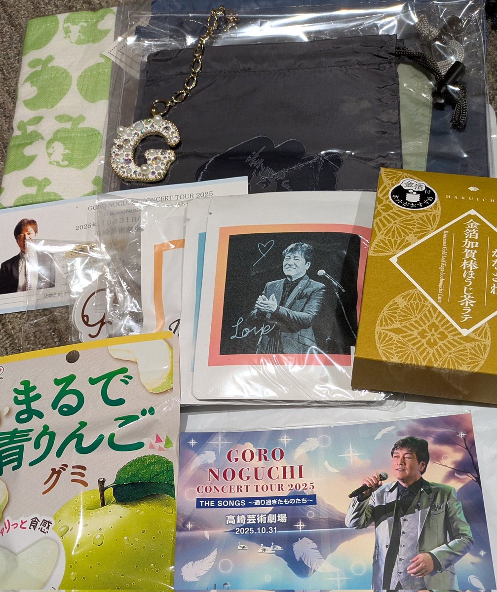 RUNSEOKJIN 【ロンドン】VIP特典 シルバーポーチとピンバッジ