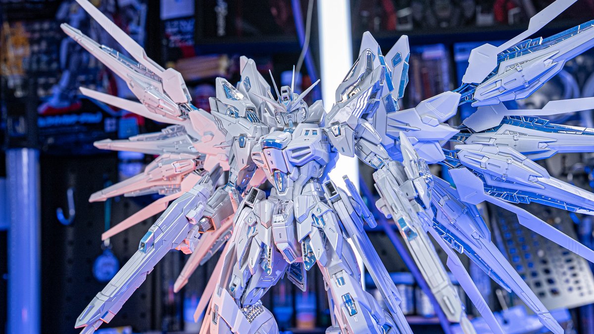 MGEX 1/100 ストライクフリーダムガンダム [TWILIGHT COATING] や