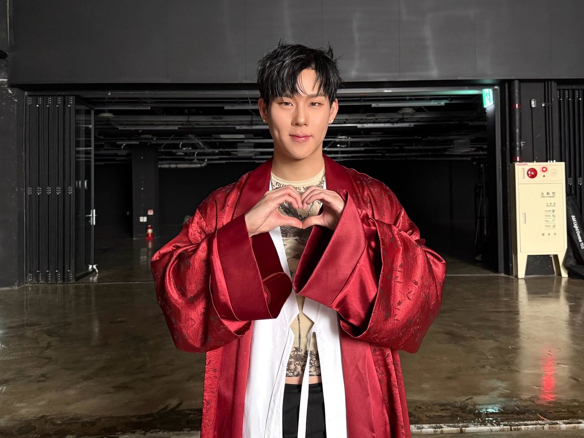 📸 260105 #モンスタエックス #ジュホン JOOHONEY '光