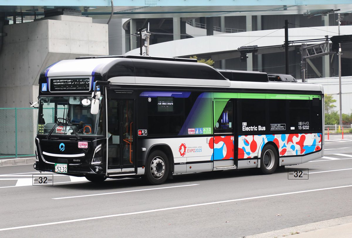 大阪シティバス Osaka City Bus なにわ230あ5232 ZAC-LV828L1 港15