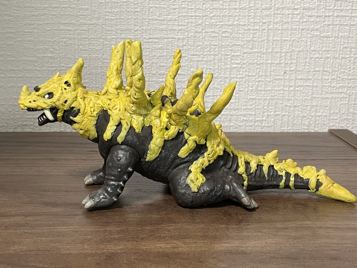 古代粘菌怪獣エドマフィラ リペイント＋改造しました パゴスを