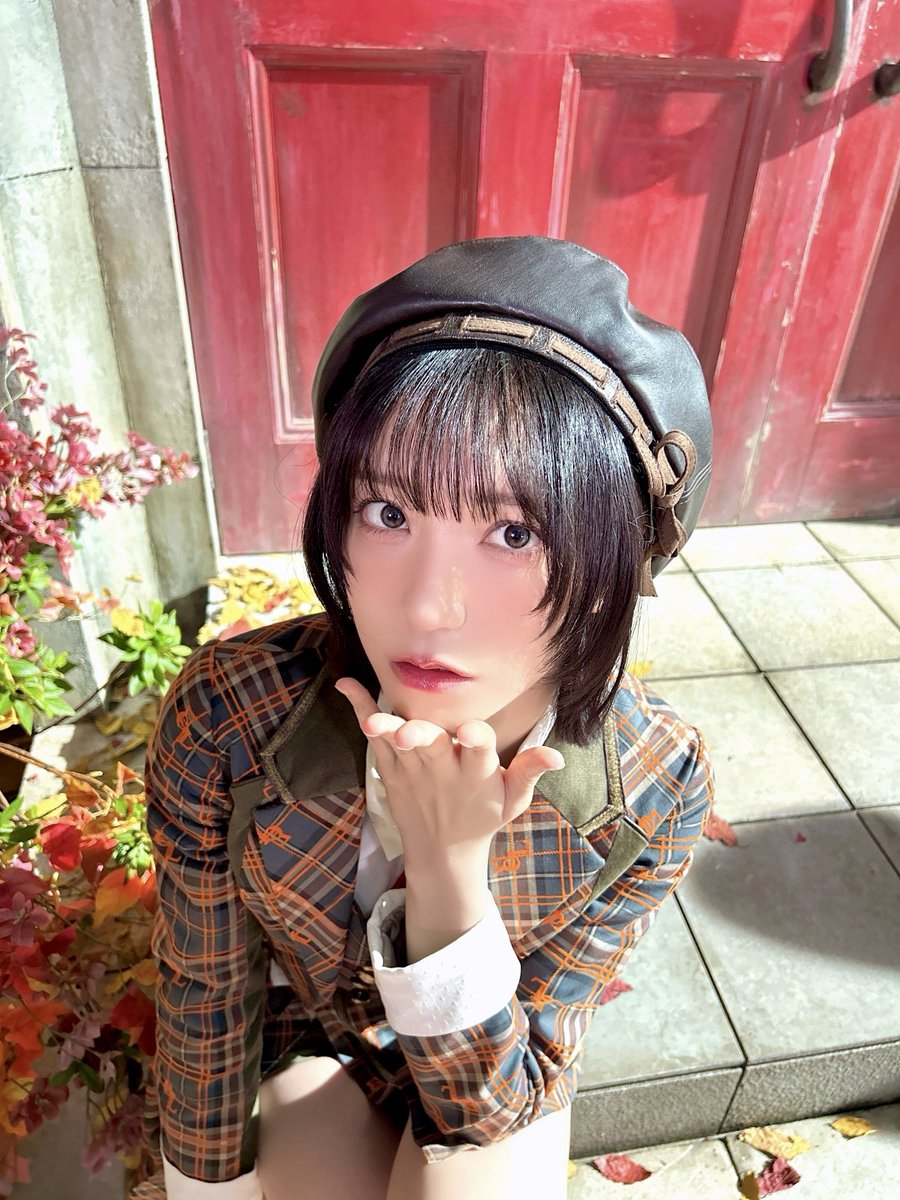 LOVE 19thシングル 『 ラブソングに襲われる 』 MVが公開になりました